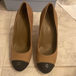 Tan/light brown and black platform Chanel pumps